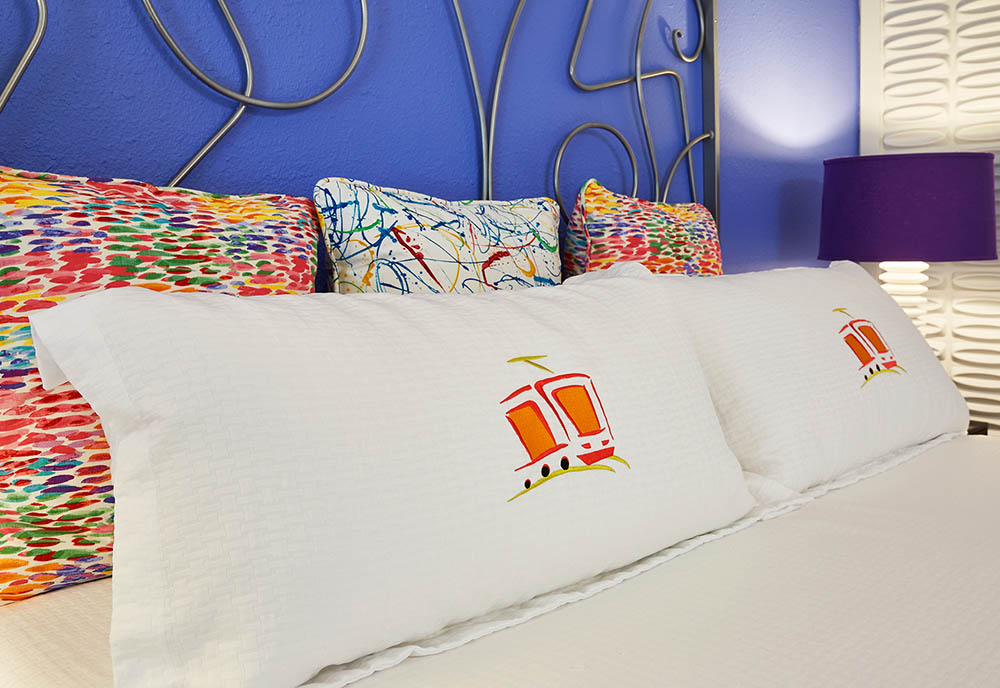 king suite pillows